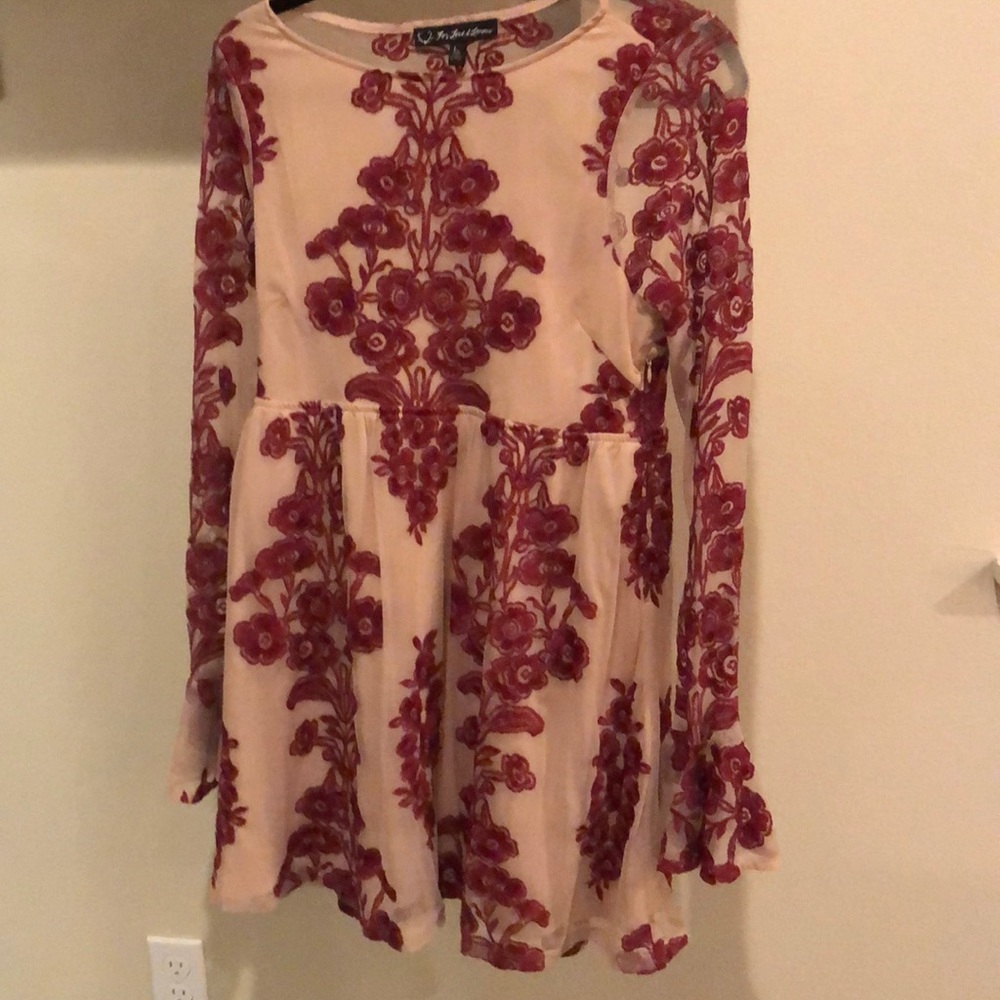 For love and lemons mini size large